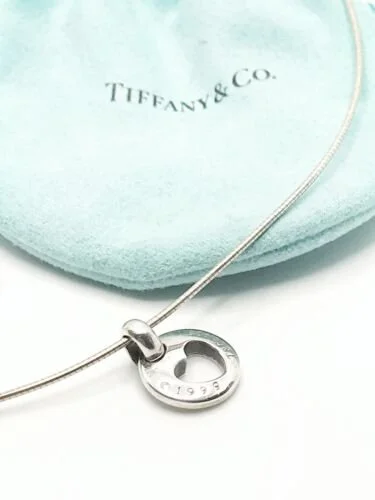 Tiffany necklace sales broken chain